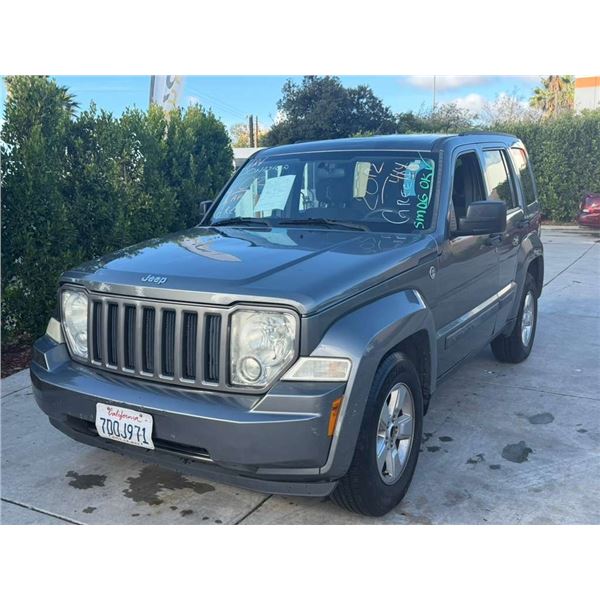 JEEP  LIBERTY 2012 O/S-T DON - SMOG