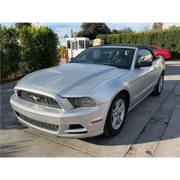 FORD  MUSTANG 2014 O/S TITLE 2 DAYS