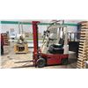 Image 2 : NISSAN, NASH01 FORKLIFT, WHITE & RED,