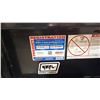 Image 5 : WEATHER GUARD ALUMINUM GAS LIFT TRUCK BOX WITH KEY