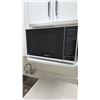 Image 4 : KITCHENETTE CABINETRY INCLUDING SINK & PANASONIC MICROWAVE