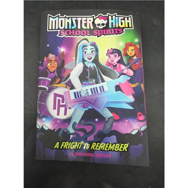 Monster High: School Spirits – A Fright to Remember by Adrianna Cuevas