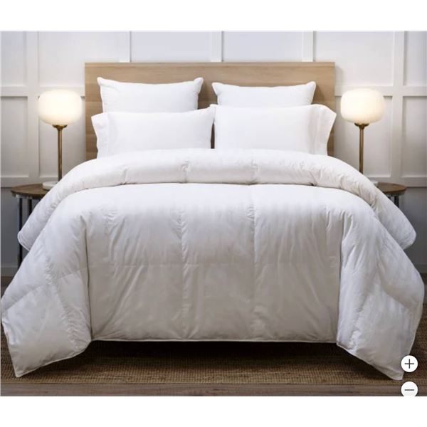 Simmons King-Size White Down Duvet, 108 x 95 Inches