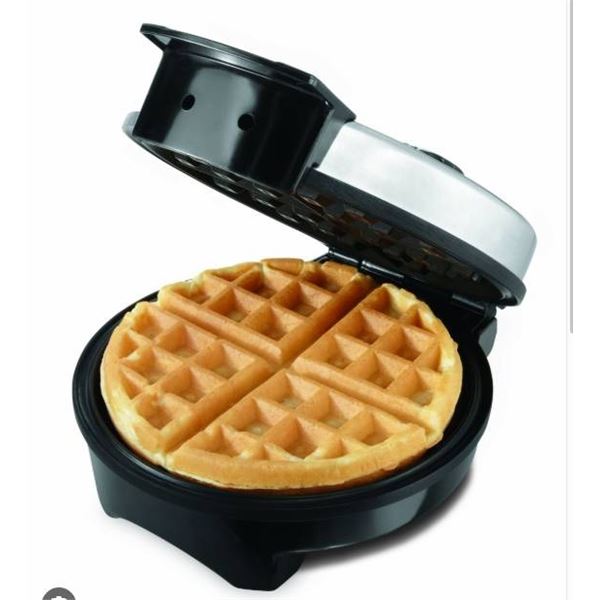 Oster Belgian Waffle Maker with Adjustable Temperature Control
