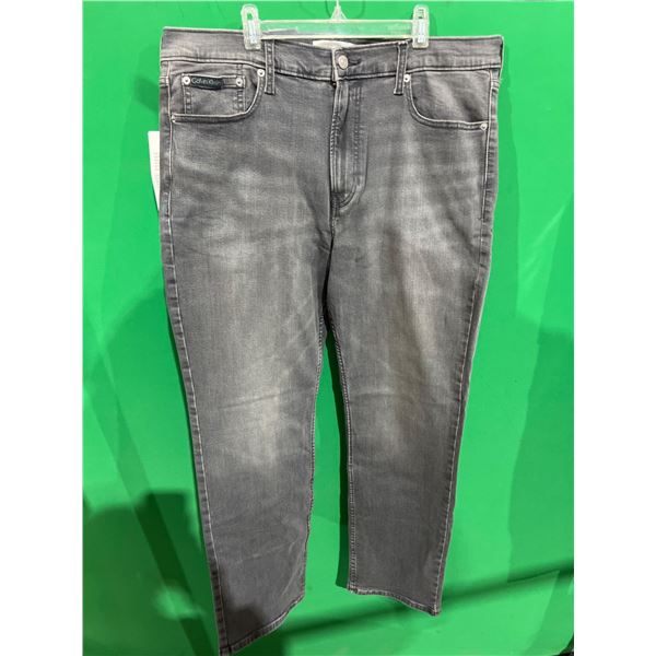 Calvin Klein Jeans High Stretch Denim Straight Fit, Grey Wash, Men’s 36Wx30L