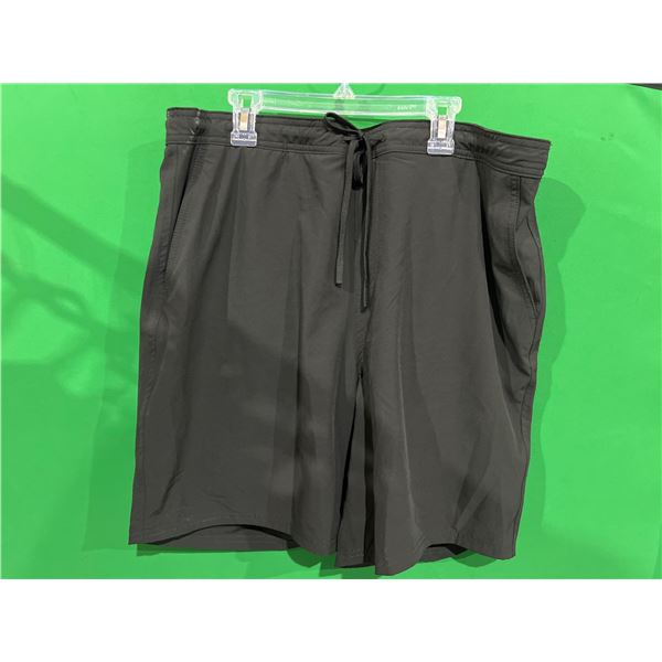 Kirkland Signature Men’s Athletic Shorts, Size L/G