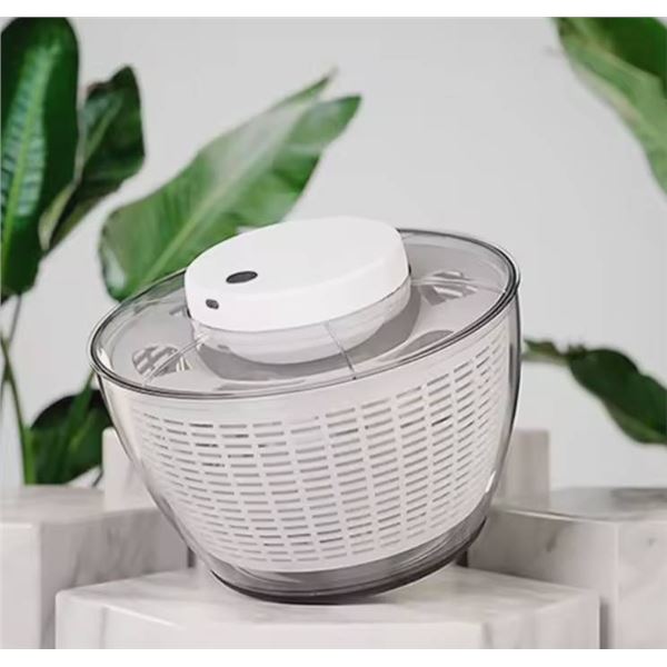 Electric Salad Spinner With Plastic Bowl, Model DD4001
