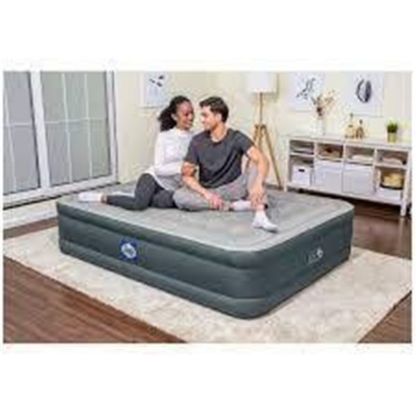 Sealy 18 Inch Comfort Air Mattress with Built-In Pump, Queen Size