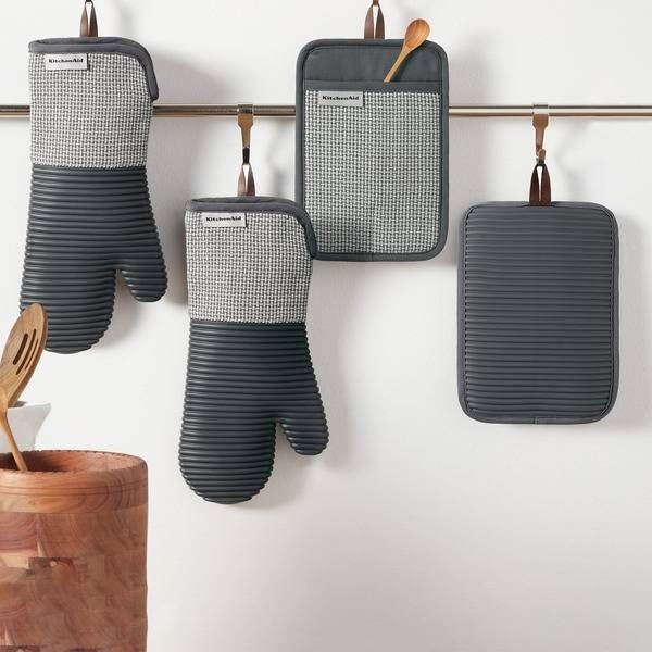 KitchenAid 3-Piece Oven Mitt and Pot Holders Set, Heat Resistant to 500F