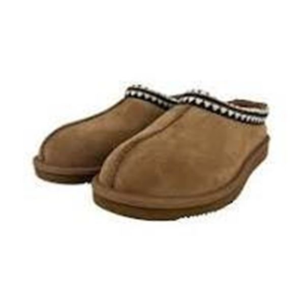 Kirkland Signature Tan Shearling Footwear, US/CA Size 7 (Men’s) / 8 (Ladies’)