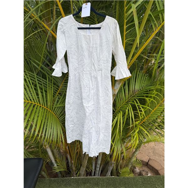 Qty 4 White Floral Aloha Dresses