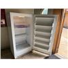 Image 3 : Kenmore 253.70722410 Upright Freezer