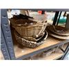 Image 9 : Multiple Woven Baskets (shelves not included)