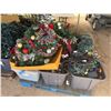 Image 13 : Multiple Christmas Décor: Lights Cords, Gift Boxes, Wreaths, Candy Canes, etc