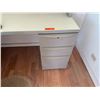 Image 10 : L-Shaped Desk w/ Hutch 72" x 21" x 91", Chair & Contents: Xerox Printer, HP Elitedesk, Monitor, etc