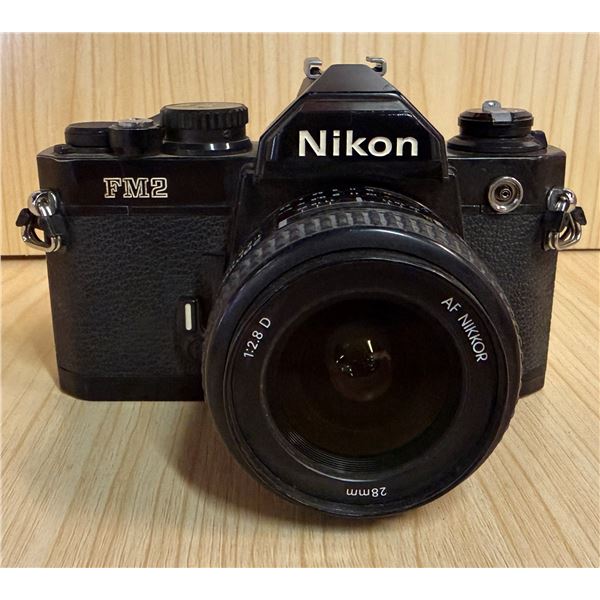 Nikon FM2 35mm Film SLR Camera Body w/ AF Nikkor 28mm 1:2.8 D Lens