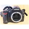 Image 1 : Nikon D40 Digital SLR Camera Body