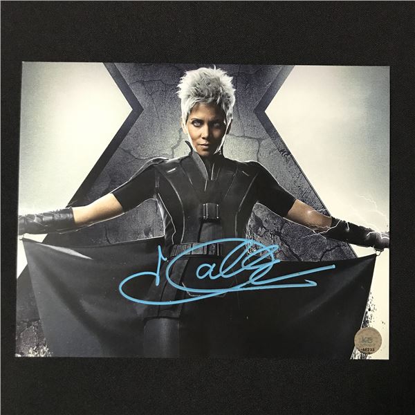 HALLE. BERRY SIGNED STORM X-MEN 8X10 - KB COA