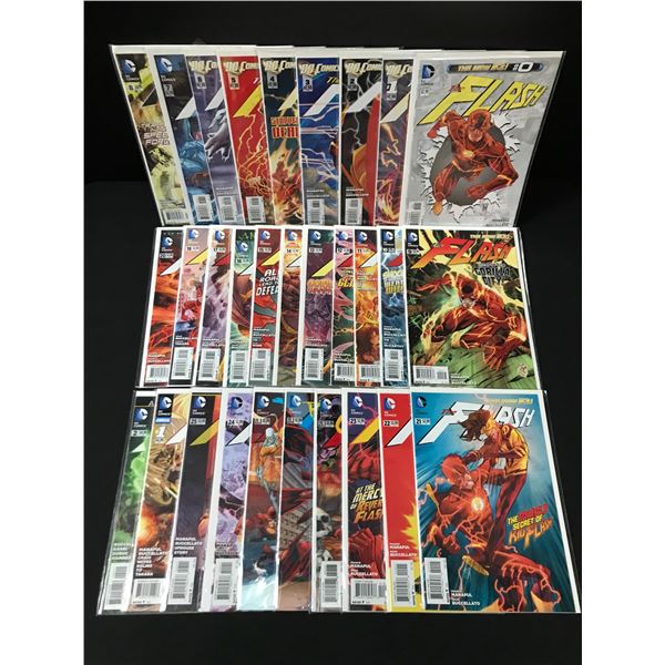 LOT OF 2 FLASH COMICS - DC COMICS