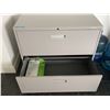 Image 2 : 2 Drawer metal filing cabinet - 36x18x27.5"