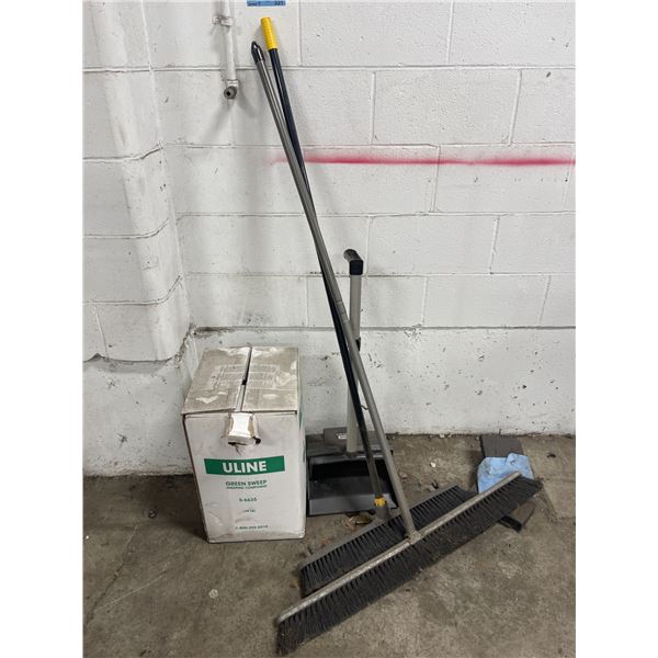 Group - Uline "Green Sweep" S-6635 spill kit w/ push brooms & dust pan