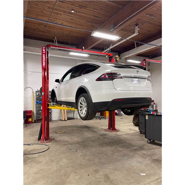 Rotary Lift - Model: SP0A7U5L5Z - 7000lbs capacity w/  Shockwave  - Tested & Working - Bidder Respon