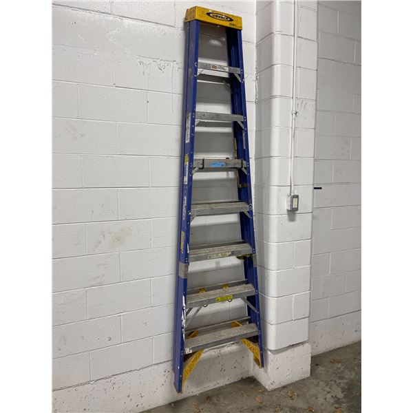 Werner 8' step ladder - Fiberglass & aluminum