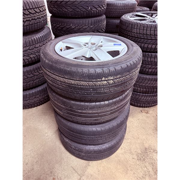 1XMICHELIN PRIMACY MXV4 205/55R16 ON ALLOY RIMS