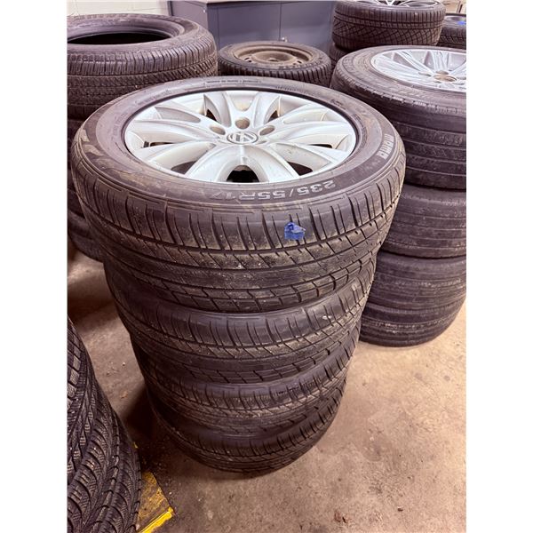 4X MOMO A-LUSION 235/55 R17 ALLOY RIMS