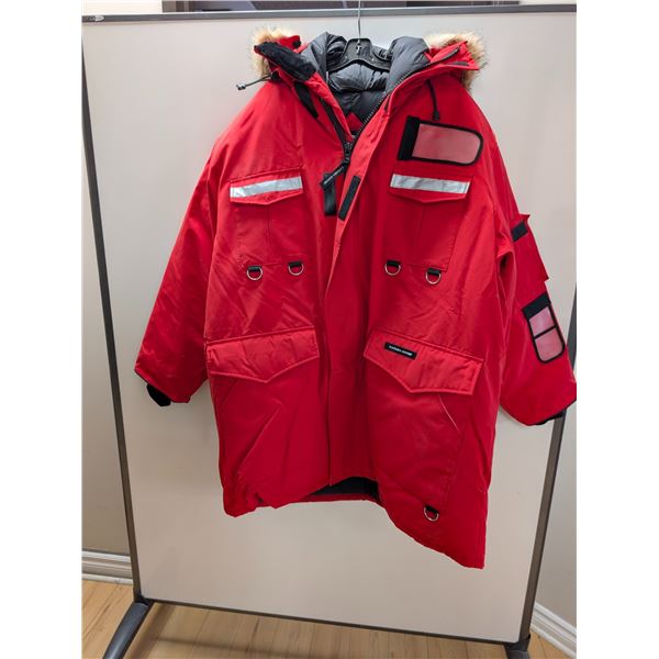 CANADA GOOSE RESOLUTE PARKA  gr:2XL val:$1150.00