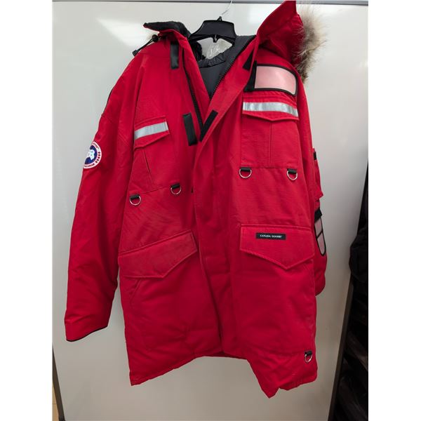 CANADA GOOSE RESOLUTE PARKA  gr:2XL val:$1150.00