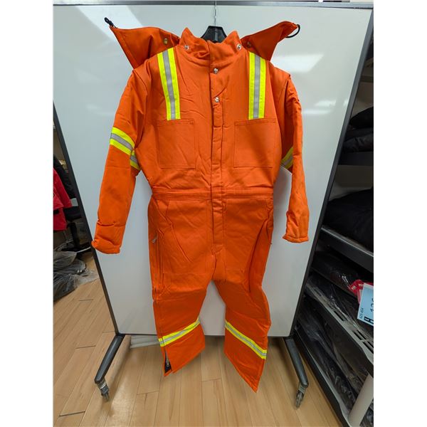 FSA ISOLÉ COMBINAISON ORG H.V. W/REF gr: LRG val:$270