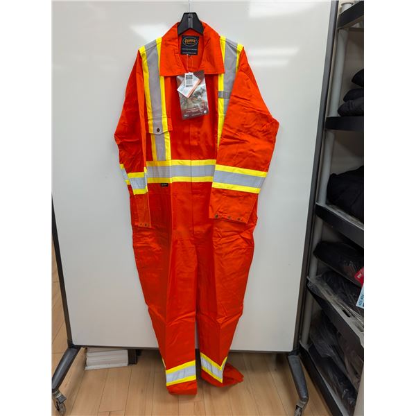 PIONEER CLOTHING COUVRE-TOUT NIVEAU:1 H.V. gr:56 val:$130