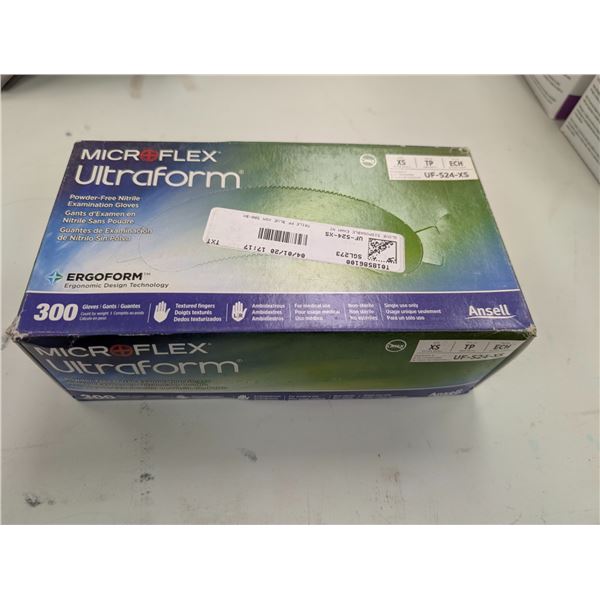 MICROFLEX BTE DE 300 GANTS D'EXAMEN EN NITRILE SANS POUDRE  gr:XS val:$40