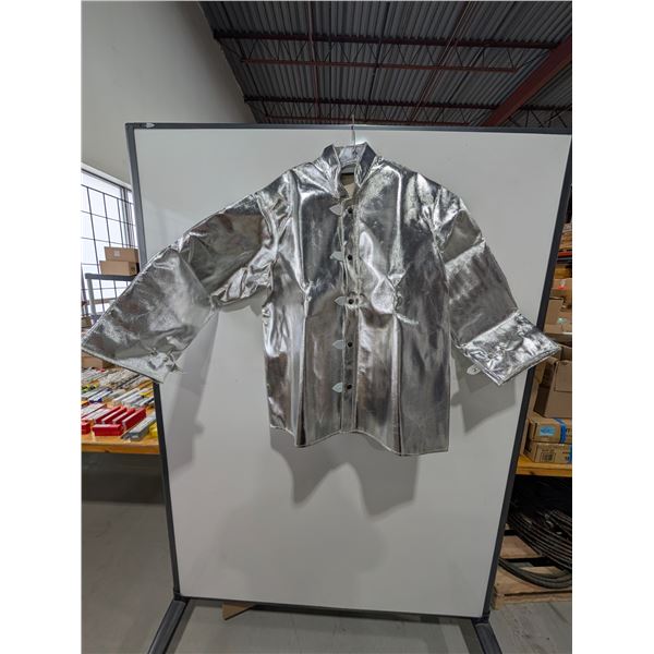 VESTE EN RAYONNE ALUMINISÉE GANTS LAURENTIDE  gr:MED val:$400