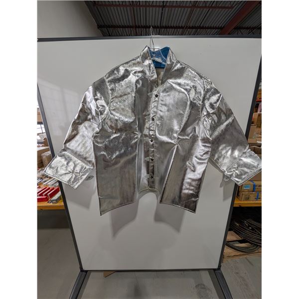 VESTE EN RAYONNE ALUMINISÉE GANTS LAURENTIDE  gr:XL val:$400