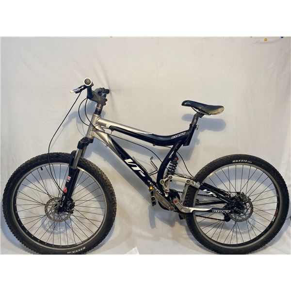 Giant VT 2 Downhill Bicycle