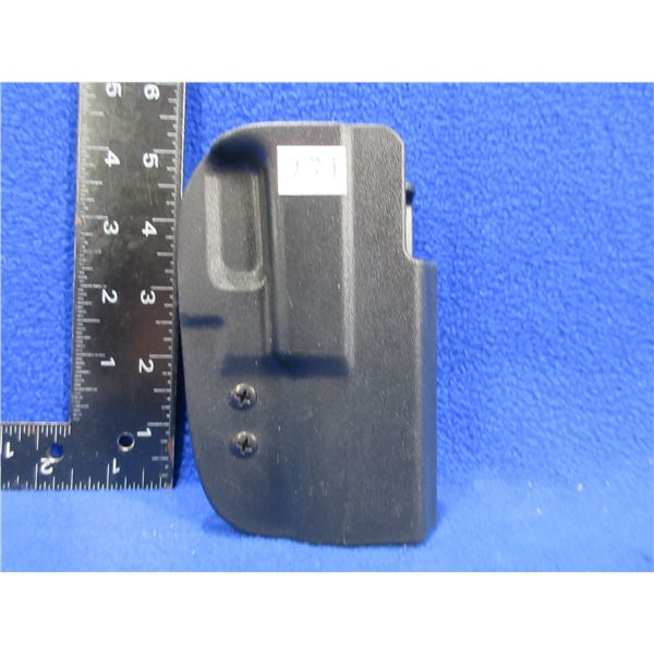 Uncle Mike's Holster Size 21 Right Hand