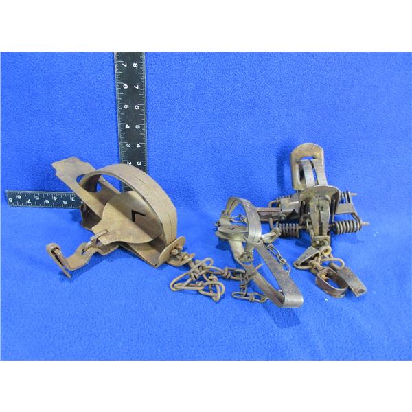 3 Vintage Oneida Victor Traps - #1.75, #0, #3 Jump