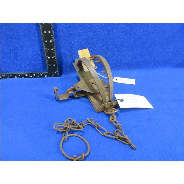 Vintage Oneida Victor #3 Jump Trap with Toothed Jaws