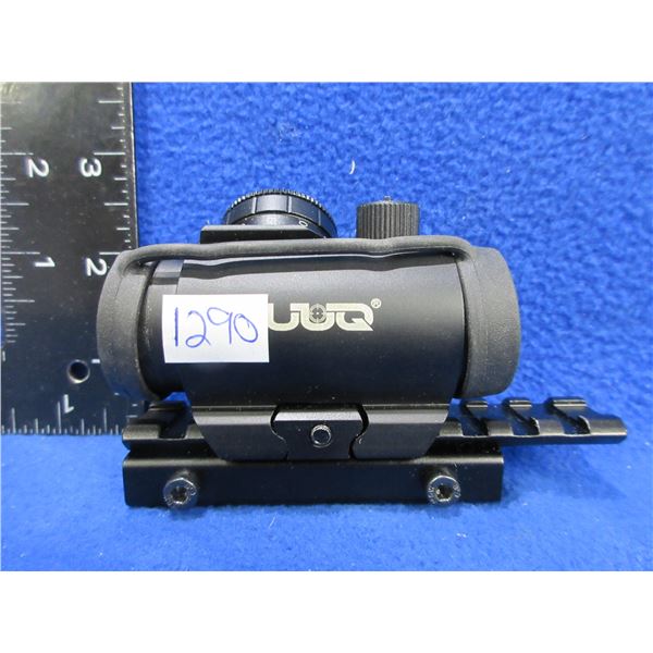 UUQ Red Dot Laser Sight with Lens Covers and Mount - Tested Working