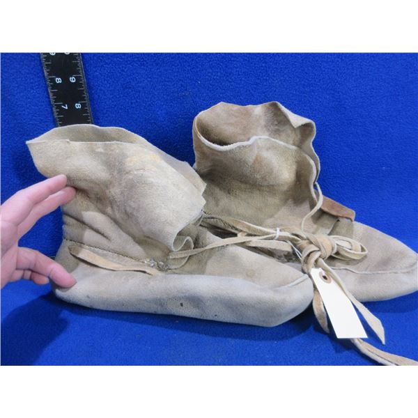 Native American Leather Mocassins - Sole Approx. 10" On Outside
