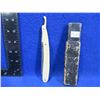Image 3 : Vintage Extra Hollow Ground Fully Warranted Straight Razor