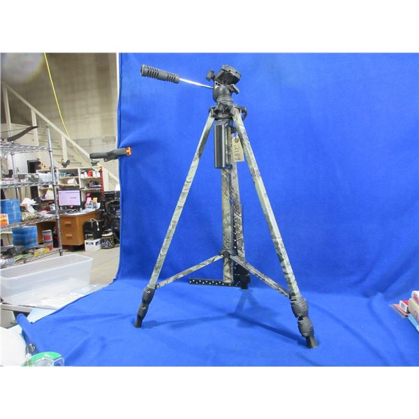 Vanguard Optik4 Tripod - Optic Pro Camo