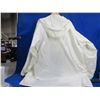 Image 3 : Unknown White Light Weight Overcoat and White Knit Balaclava
