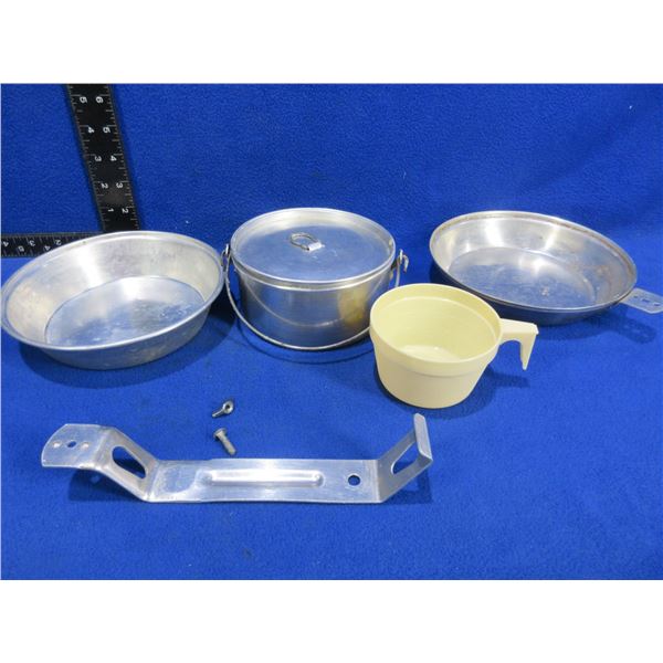 Vintage Regal Boy Scouts Camping Mess Kit Cooking Set - Circa 1960's
