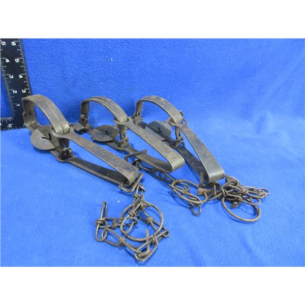 3 Vintage Oneida Victor Traps - #1 1/2 Single Long Spring x 2 and #2 Single Long Spring