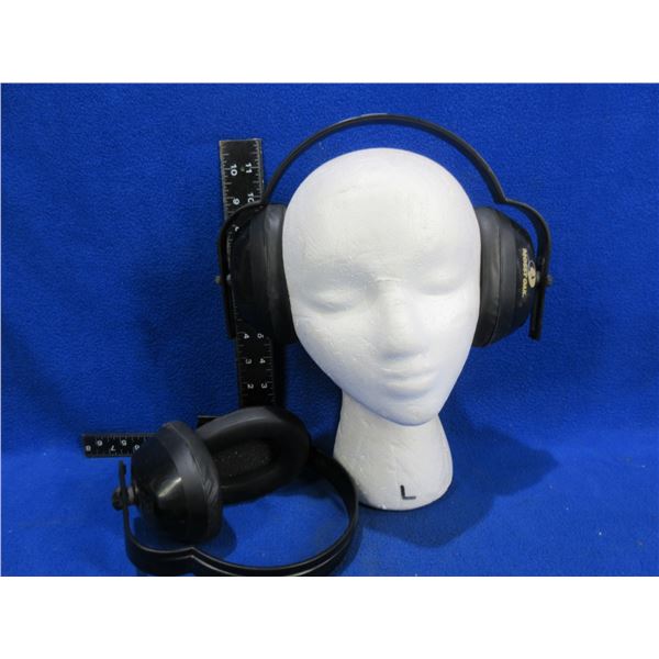2 Pairs Mossy Oak Hearing Protection Muffs