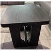 Image 3 : Sandy's - New End Table Black - RV: $500 CAD - H24" x 24" x 24"