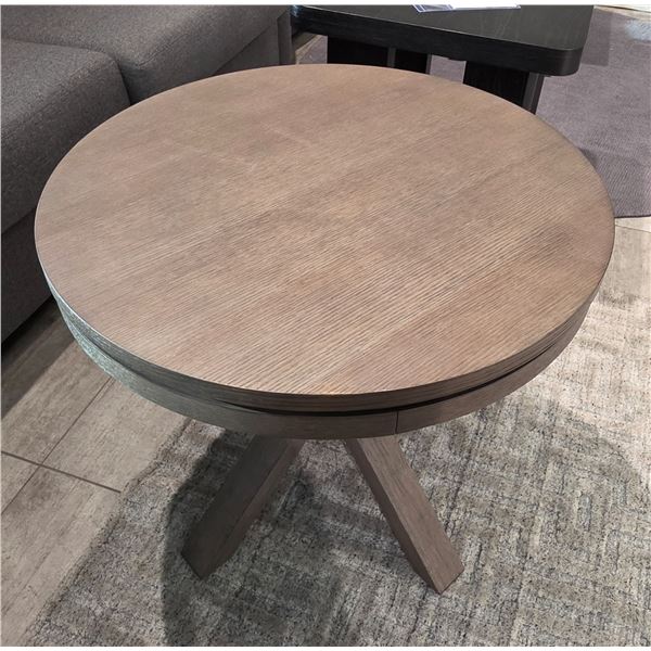 Sandy's - New Lamp Table - RV: $610 CAD - H25" x Dia. 28"